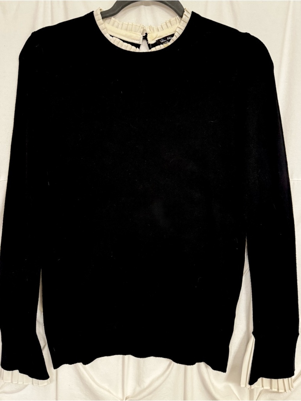 Vila Milano black lightweight top sweater white pleated at neckline cuffs Medium
